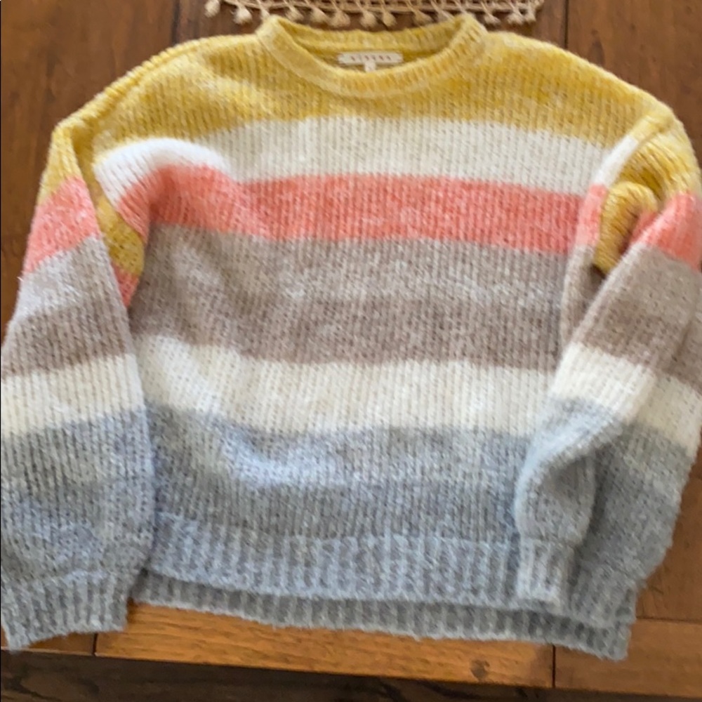 XIRENA alpaca wool sweater large